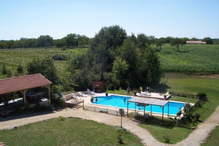 L'Hermitage Des 4 Saisons Hotell La Gonterie-Boulouneix Exteriör bild